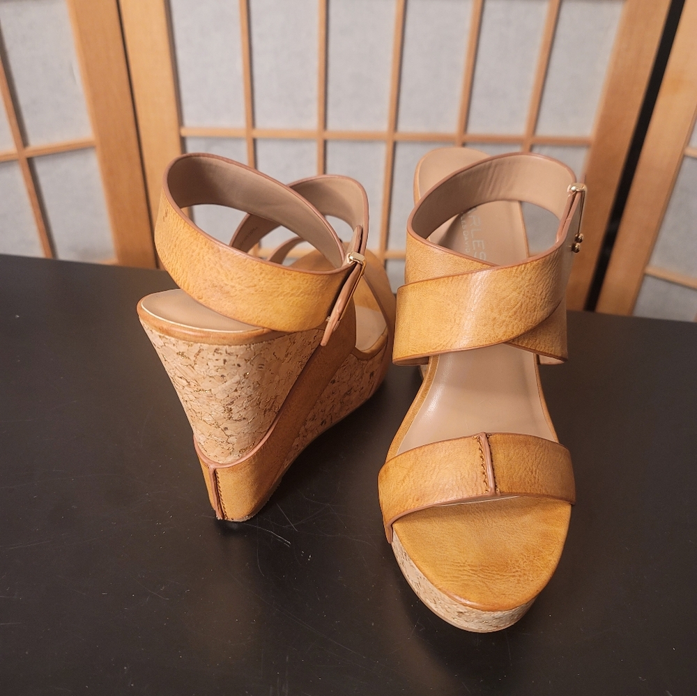 Charles By Charles David Arlington Wedge Sandal - Picture 8 of 15